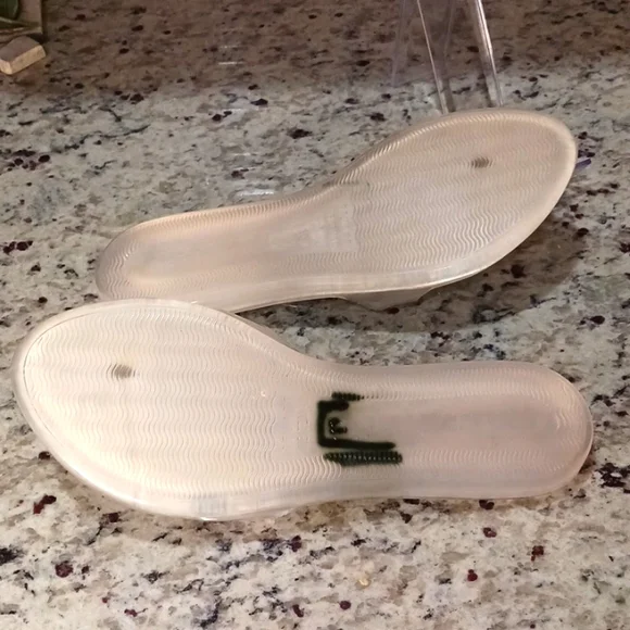 Stuart Weizman Rubber Beaded Accents Flip Flops. - Picture 8 of 9